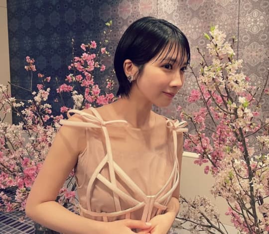 松本穂香　おっぱい