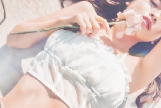 景井ひなのエロい乳首がエッチ