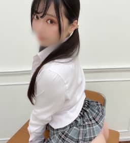 女性