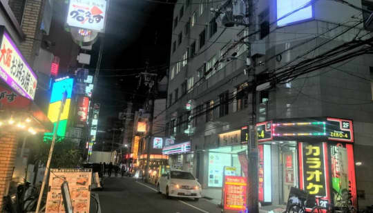 西中島_夜_繁華街