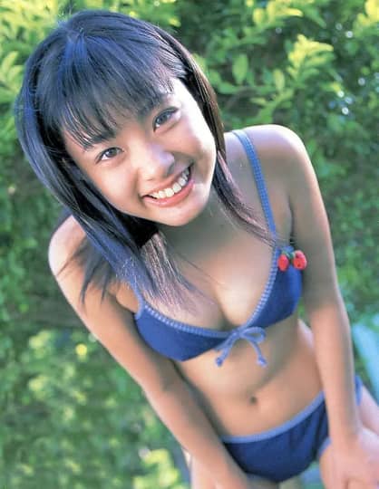 上戸彩　おっぱい