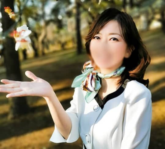女性