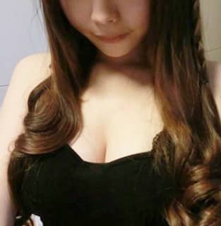 女性