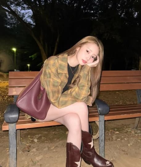 中町綾のエロいパンチラにドッキリ