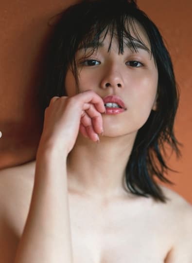 浅川梨奈