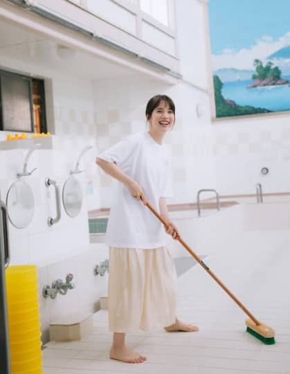 弘中アナ エロ