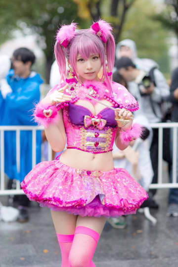セクシーなえなこ