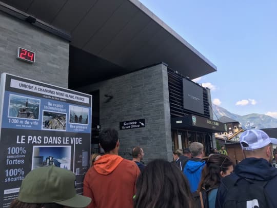 エギーユデュミディ　ロープウエー乗り場