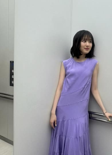 福本莉子 おっぱい