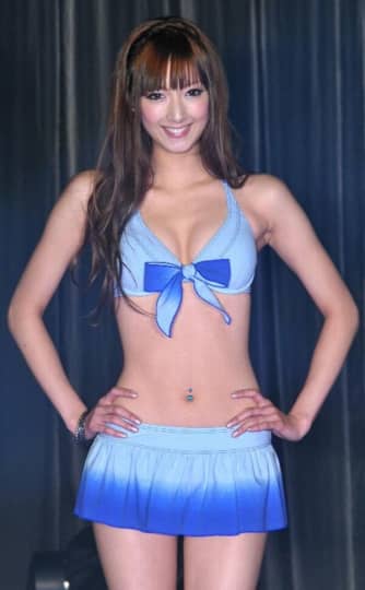 菜々緒 おっぱい