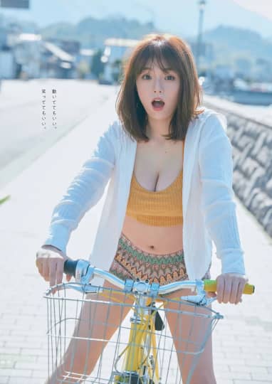 篠崎愛 おっぱい