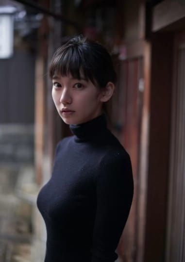 吉岡里帆