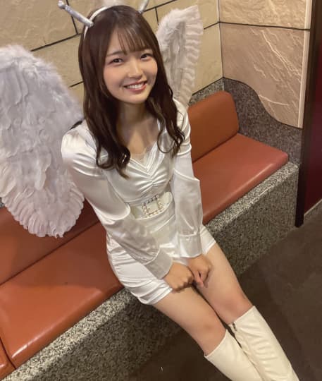 福留光帆のパンチラ画像