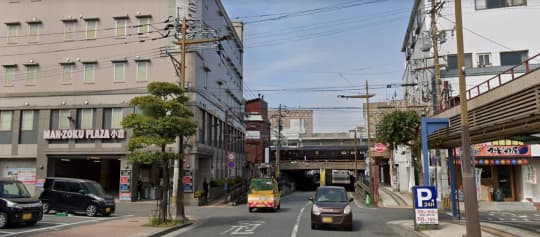 【セレブ紫】への行き方