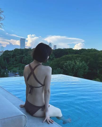 篠田麻里子 水着