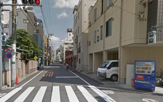 住宅地の交差点