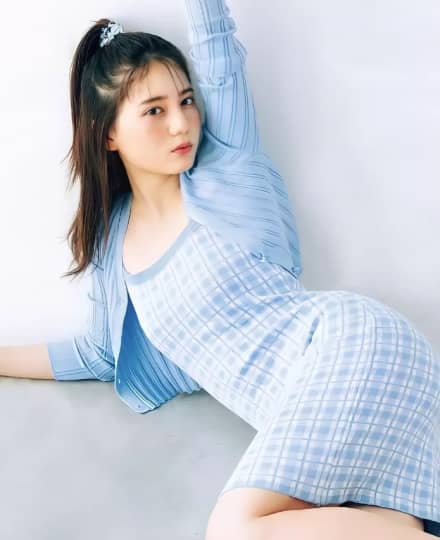 小坂奈緒 おっぱい