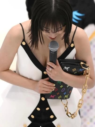 広瀬すず おっぱい