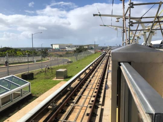 2鉄路の電車