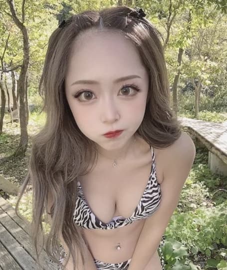 みりちゃむの乳首画像
