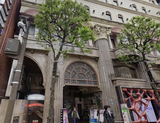 宝石箱 新宿(夜)