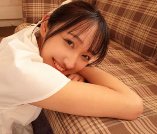 安達ゆら
