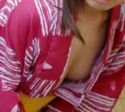 岡田結実のエロい乳首に視線が集中