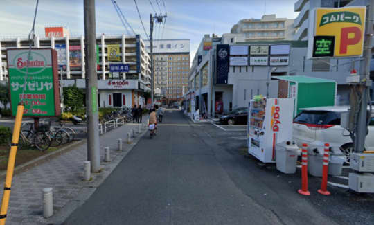 橋本駅北側の道