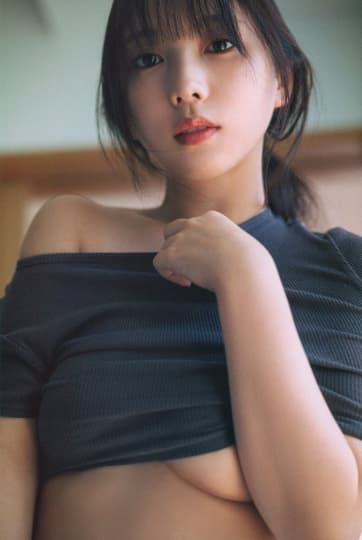 与田祐希 おっぱい