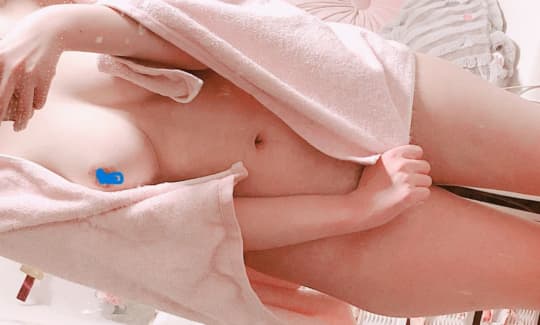 女性