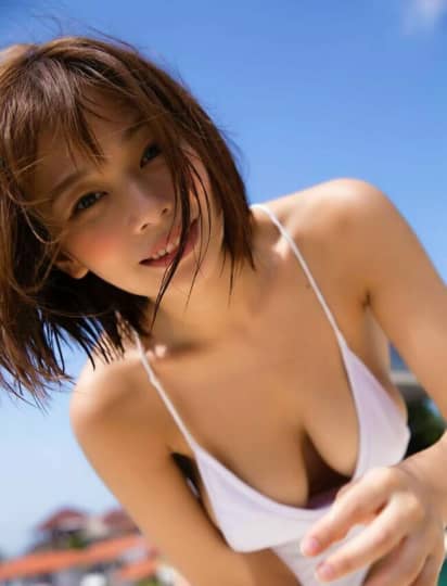 和地つかさ おっぱい