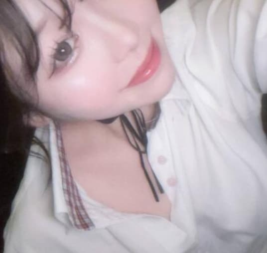 女性