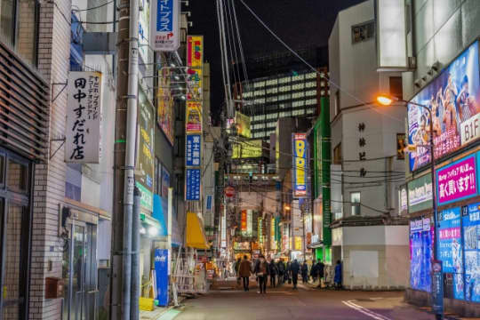 秋葉原の裏路地