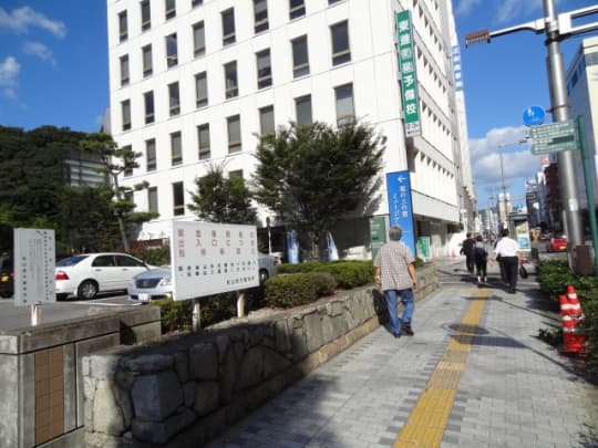 官庁通りにある案内板