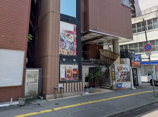 サンローゼ片町ビル前