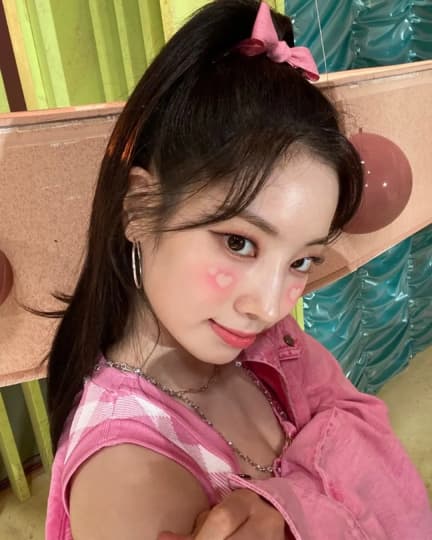 TWICE エロ 流出