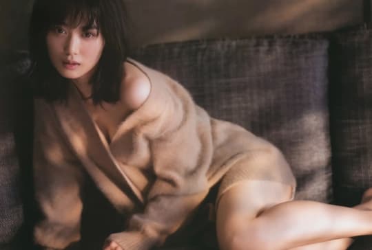 山下美月 おっぱい
