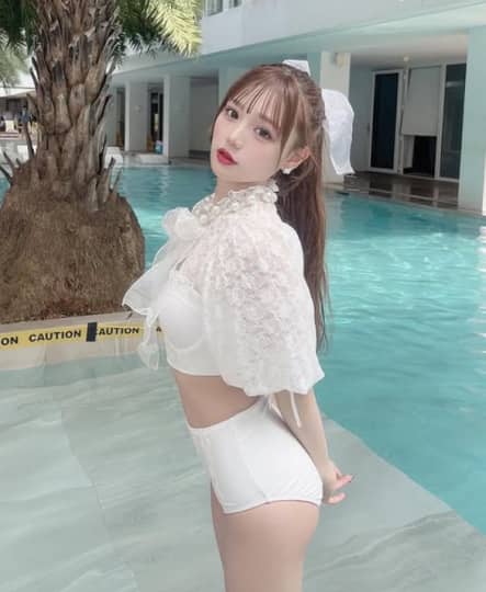 古澤里紗