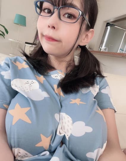 吉根ゆりあ