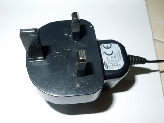 BFタイプのコンセントプラグ