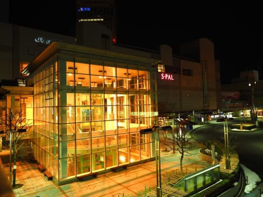 夜の山形駅