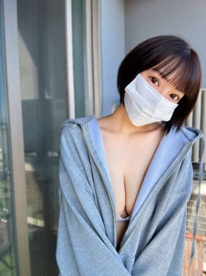 丸の内OLレイナ