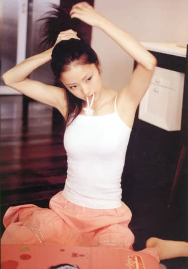  上戸彩 おっぱい