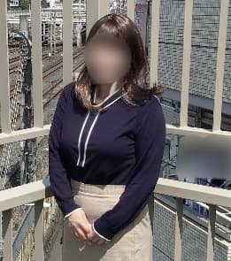 女性