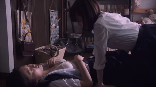 山田杏奈 おっぱい