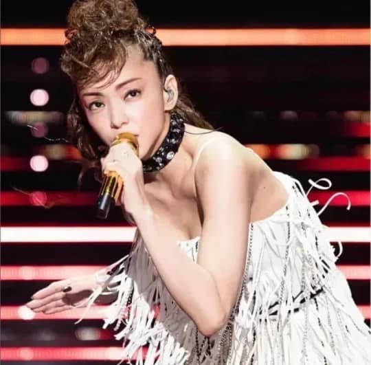  安室奈美恵 エロ