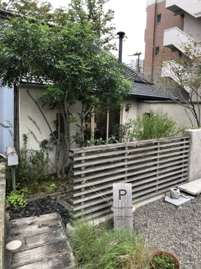 前橋のカフェ_本町1丁目カフェ_裏の駐車場側から