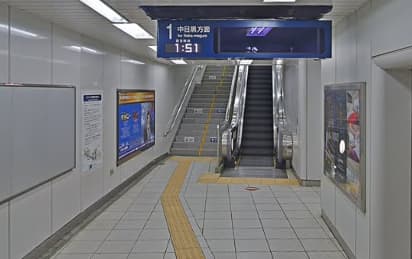 六本木駅