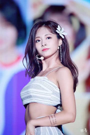 ツウィ（TZUYU） おっぱい