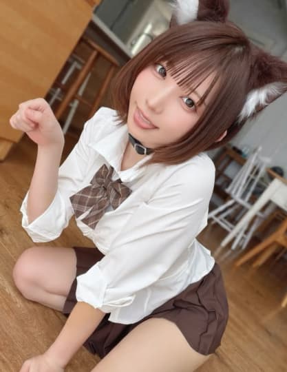 えなこ 乳首